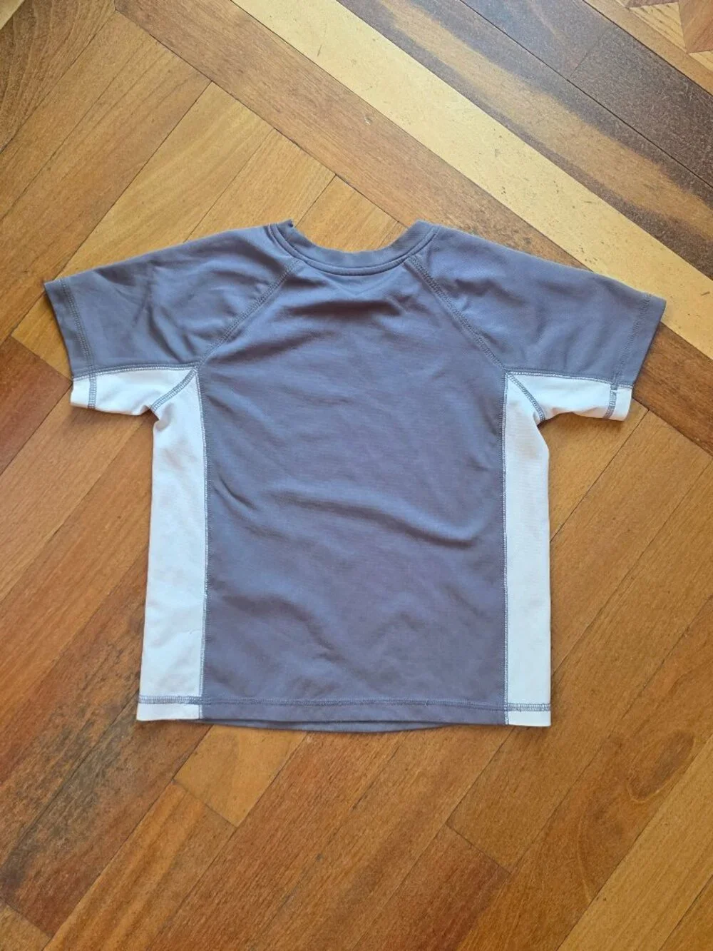 ZeroXposur Gray/White Kids Rashguard Size M 5/6